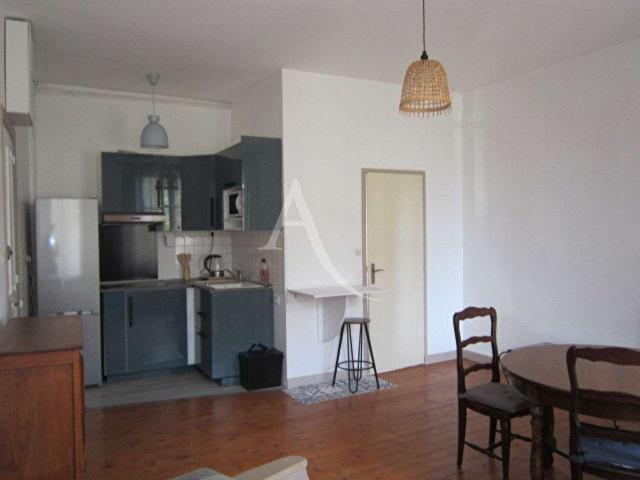 Location appartement 2 pièces Fontenay le Comte 85
