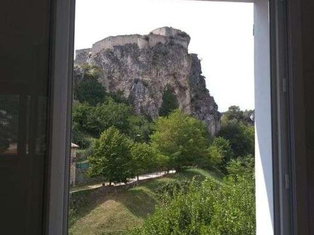 Location appartement 2 pièces Gilette 06
