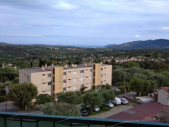 Location appartement 2 pièces Grasse 06