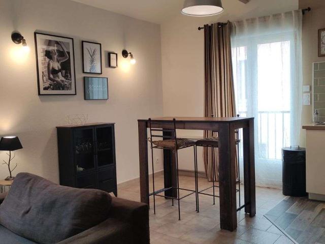 Location appartement 2 pièces Jonquières Saint Vincent 30