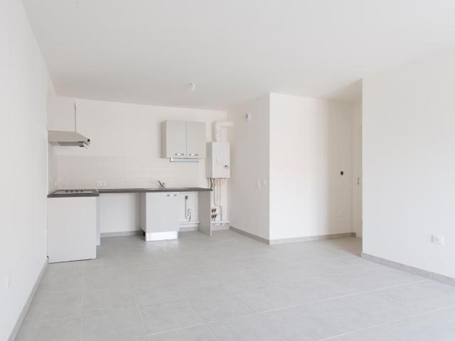 Location appartement 2 pièces JOUY LE MOUTIER 46m² à 814.10€/mois CDC Habitat