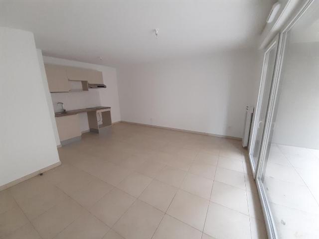Location appartement 2 pièces JUVIGNAC 44m² à 689.79€/mois CDC Habitat