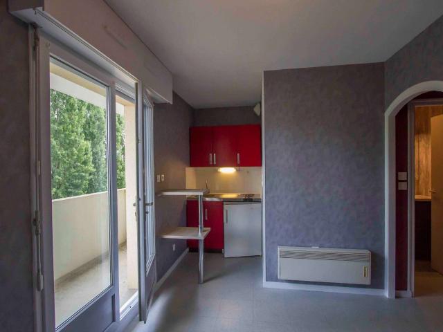 Location appartement 2 pièces La Roche Sur Yon Centre Ville 85
