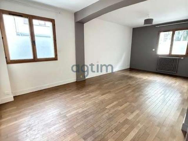 Location appartement 2 pièces La Roche Sur Yon Centre Ville 85