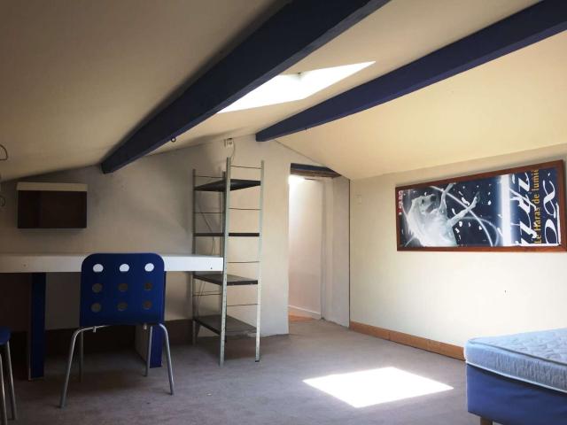 Location appartement 2 pièces La Roche Sur Yon Centre Ville 85