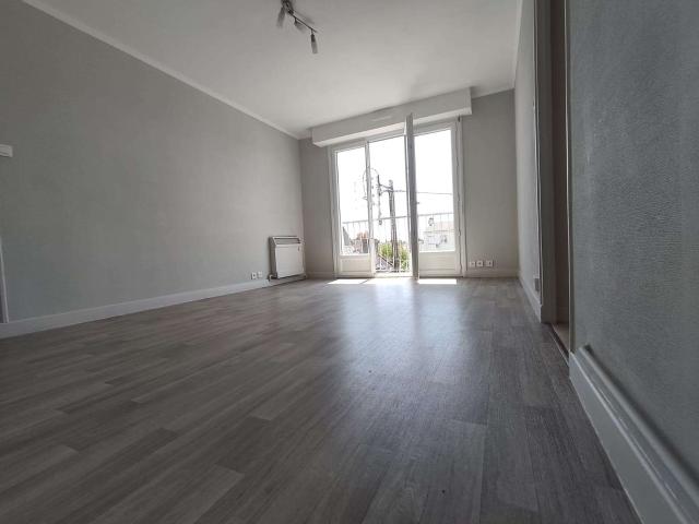 Location appartement 2 pièces La Roche Sur Yon Centre Ville 85
