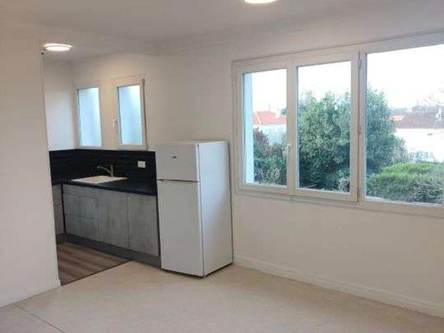Location appartement 2 pièces La Roche Sur Yon Le Bourg Sous La Roche 85