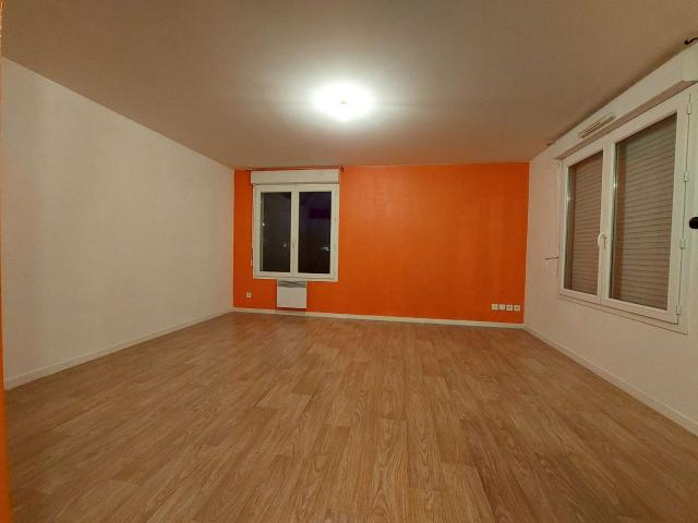 Location appartement 2 pièces La Roche Sur Yon Le Bourg Sous La Roche 85