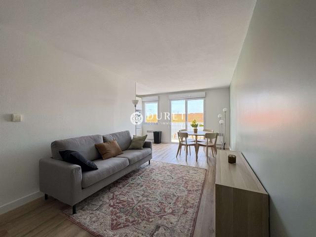 Location appartement 2 pièces La Roche Sur Yon Le Bourg Sous La Roche 85