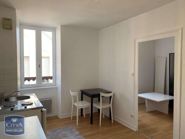 Location appartement 2 pièces Laval 53