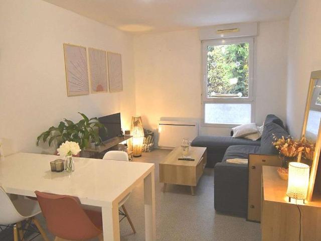 Location appartement 2 pièces Laval 53