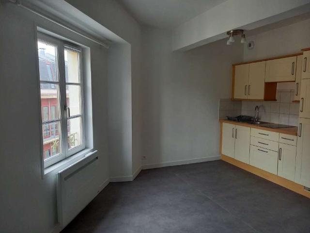 Location appartement 2 pièces Laval 53