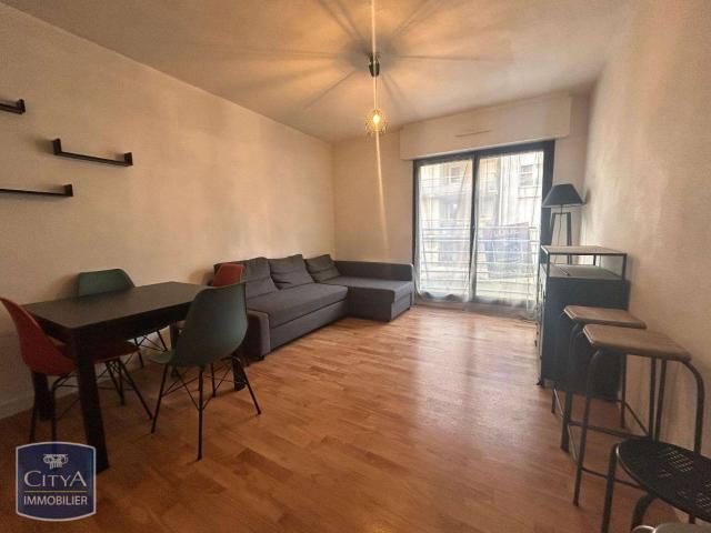 Location appartement 2 pièces Laval 53