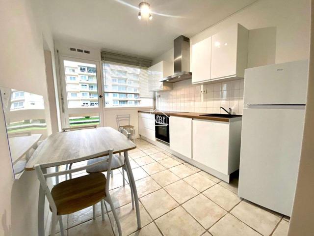 Location appartement 2 pièces Laval 53