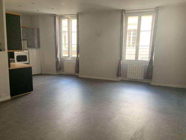 Location appartement 2 pièces Laval 53