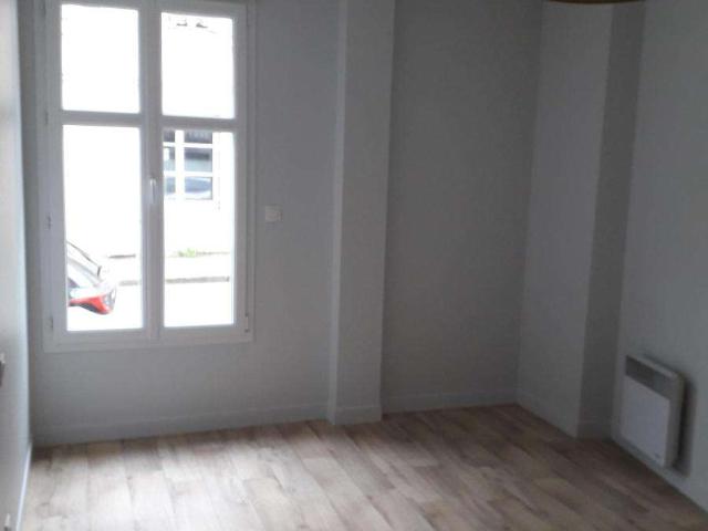 Location appartement 2 pièces Laval 53
