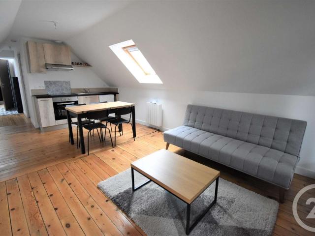 Location appartement 2 pièces Laval 53
