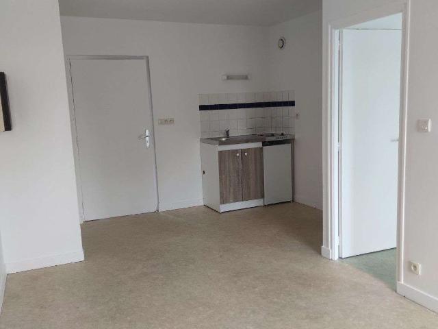 Location appartement 2 pièces Laval 53