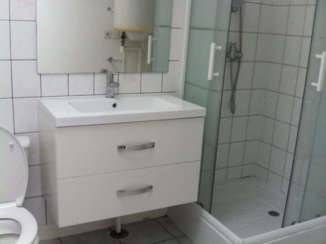Location appartement 2 pièces Laval Centre Ville Préfecture 53