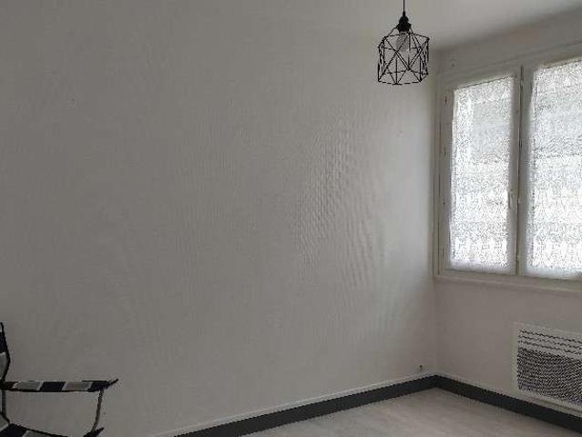 Location appartement 2 pièces Le Mans 72