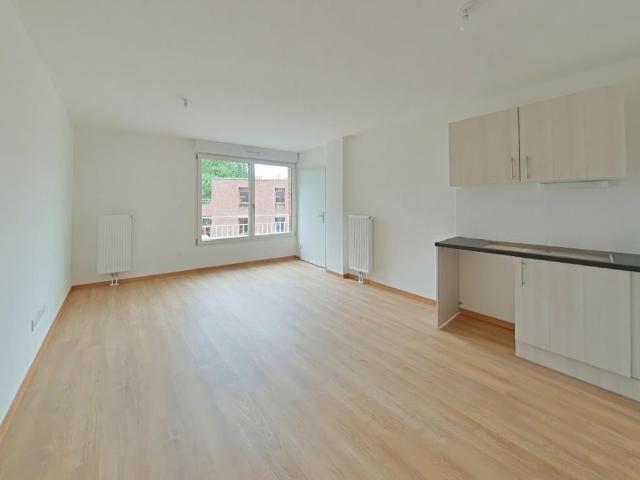 Location appartement 2 pièces LILLE 44m² à 702.63€/mois CDC Habitat