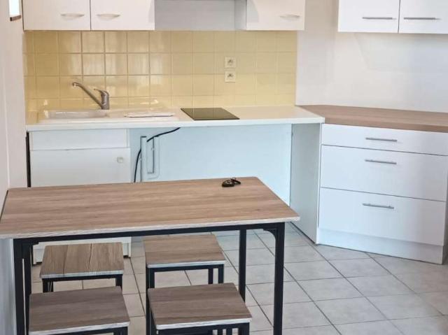 Location appartement 2 pièces Lisieux Centre Ville Est 14