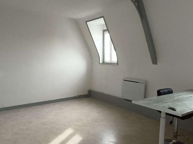 Location appartement 2 pièces Lisieux Centre Ville Est 14