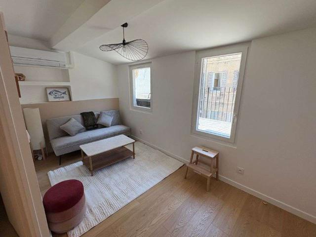 Location appartement 2 pièces Marseille 1er 13