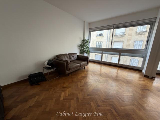 location appartement 2 pièces Marseille Ecole, commerce