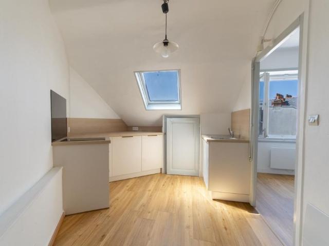 Location Appartement 2 pièces Meublé 19m² NANTES 44000