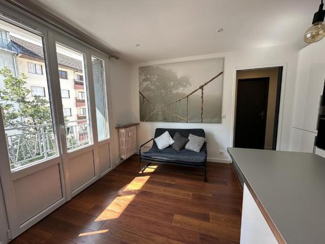 Location Appartement 2 pièces Meublé 32m² ANNECY 74000