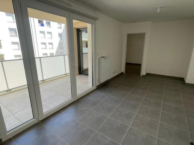 Location Appartement 2 pièces Meublé 36m² LA SEYNE SUR MER 83500