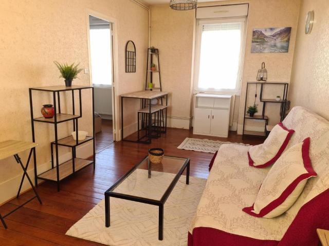 Location Appartement 2 pièces Meublé 41m² LE CREUSOT 71200