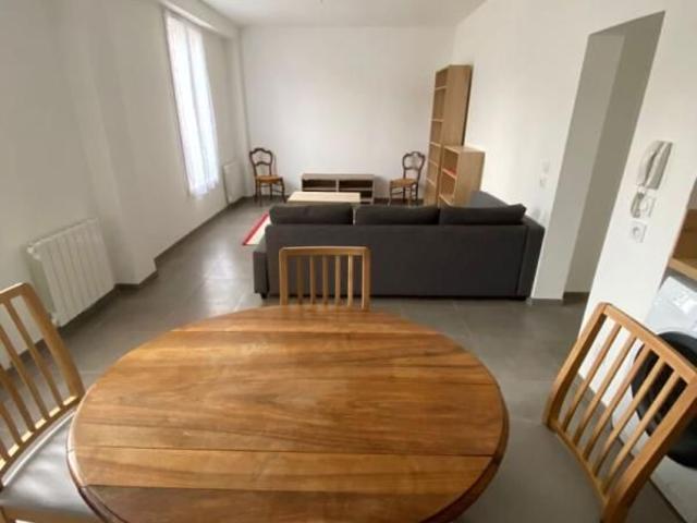 Location Appartement 2 pièces Meublé 46m² ISSY LES MOULINEAUX 92130