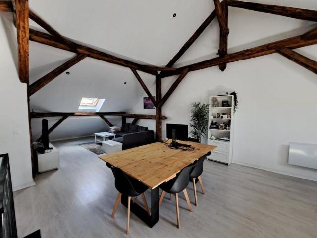 Location Appartement 2 pièces Meublé 57m² BONNEVILLE 74130