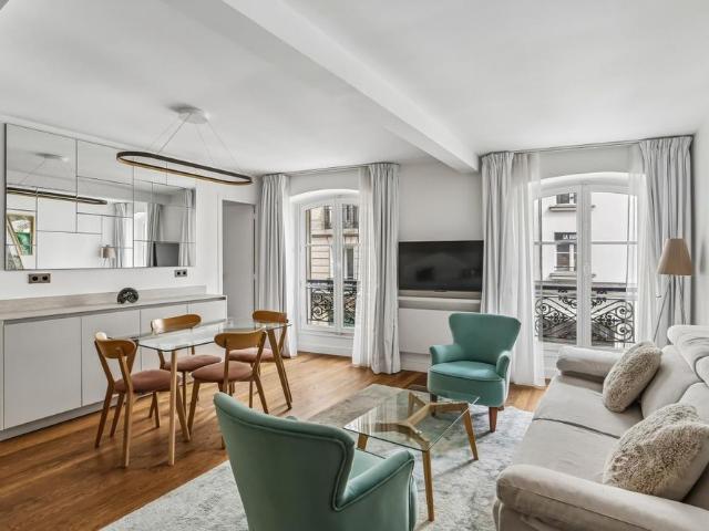Location Appartement 2 pièces Meublé PARIS 6ème