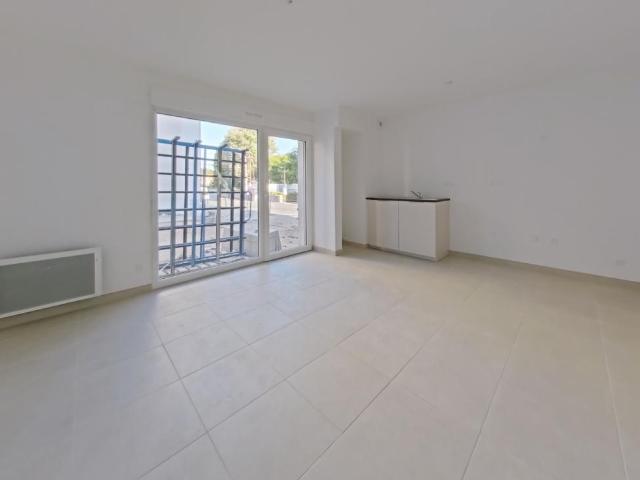 Location appartement 2 pièces MONTLOUIS SUR LOIRE 39m² à 557.46€/mois CDC Habitat