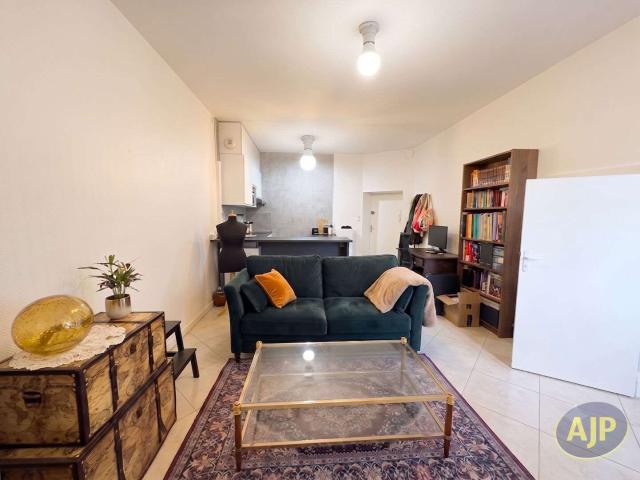 Location appartement 2 pièces Nantes Centre Ville 44