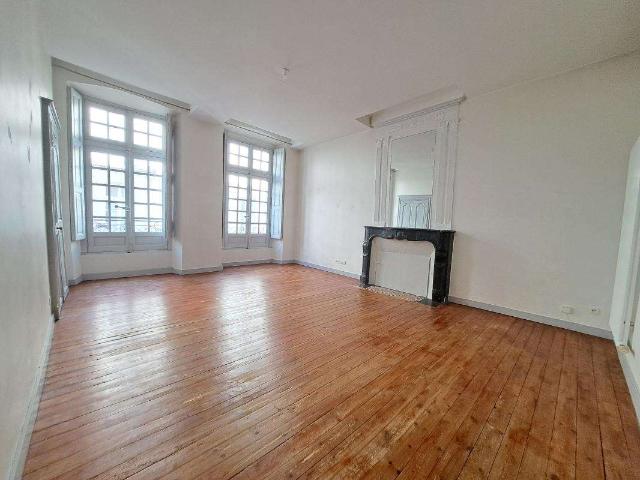Location appartement 2 pièces Nantes Centre Ville 44