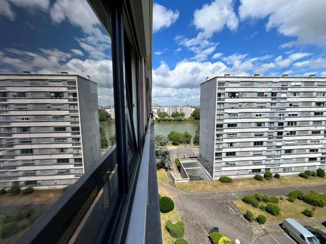 Location appartement 2 pièces Nantes Île de Nantes 44