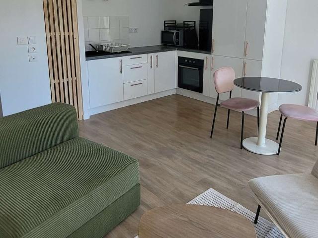 Location appartement 2 pièces Nantes Pont Du Cens Petit Port 44