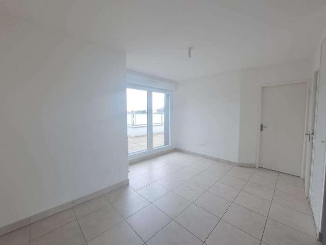 Location appartement 2 pièces Nantes Pont Du Cens Petit Port 44