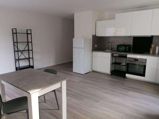 Location appartement 2 pièces Nantes Pont Du Cens Petit Port 44