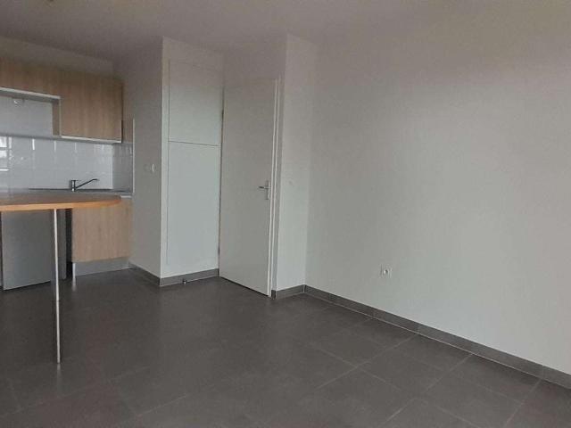 Location appartement 2 pièces Nantes Pont Du Cens Petit Port 44