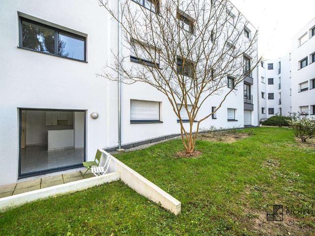 Location appartement 2 pièces Nantes Rond Point De Rennes 44