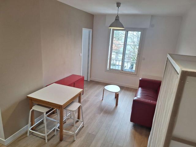 Location appartement 2 pièces Nantes Rond Point De Rennes 44