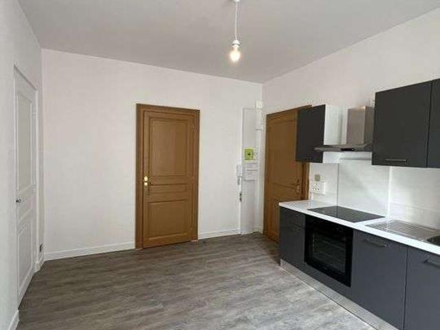 Location appartement 2 pièces Nontron 24