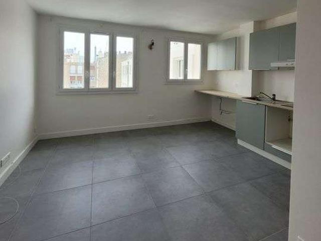 Location appartement 2 pièces Paris 15e 75