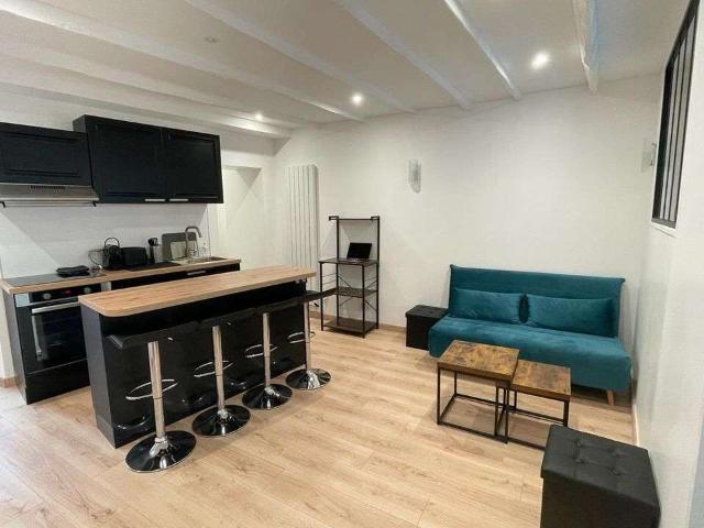 Location appartement 2 pièces Paris 15e 75