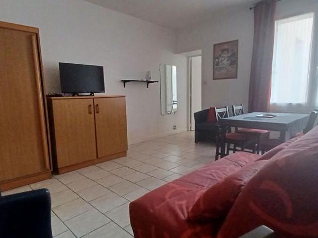 Location Appartement 2 pièces ROCHEFORT 17300